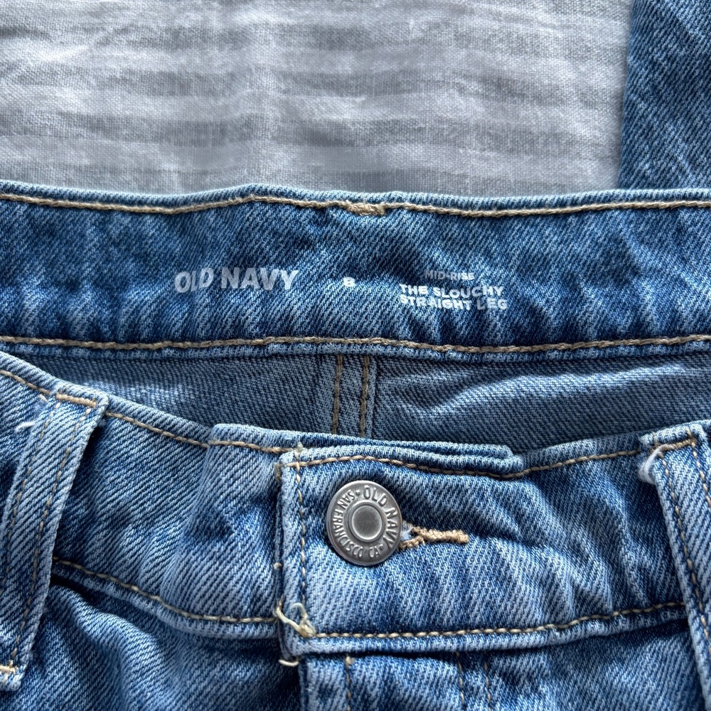 Old Navy Slouchy Straght Leg Jeans